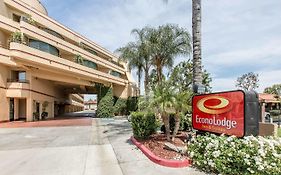 Econo Lodge Inn & Suites Riverside - Corona